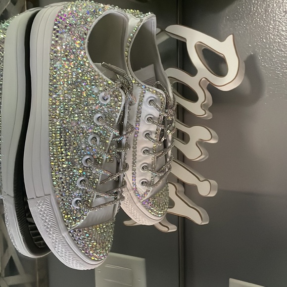 Converse Shoes - Custom Designed ๐ - Picture 4 of 17